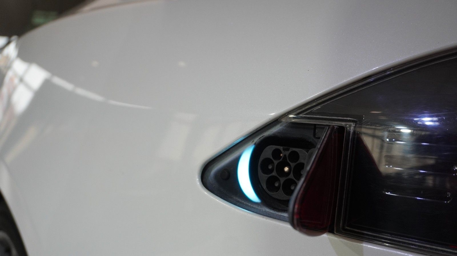 Tesla Model S DUAL-MOTOR NAVI/KAMERA/SH/PANO/3.0/PILOT foto 10