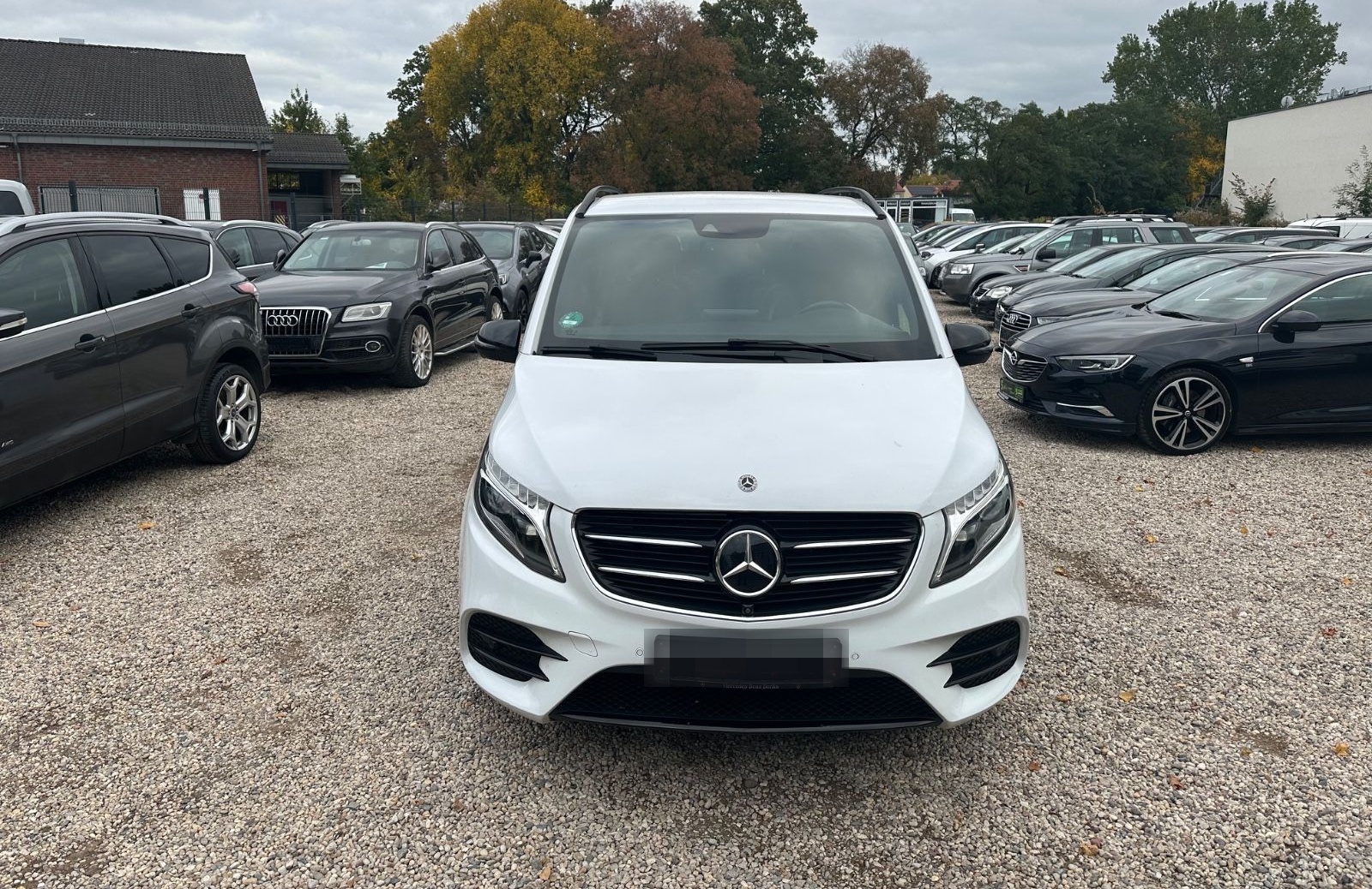 Mercedes-Benz V 250/Lang/Night/Edition/Avantgarde/AHK/Pano/AMG foto 2