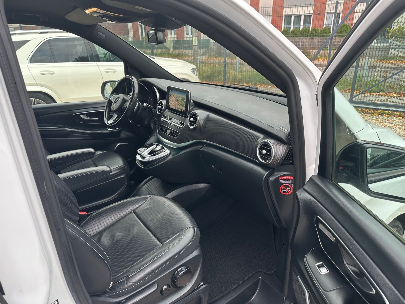 Mercedes-Benz V 250/Lang/Night/Edition/Avantgarde/AHK/Pano/AMG foto 17