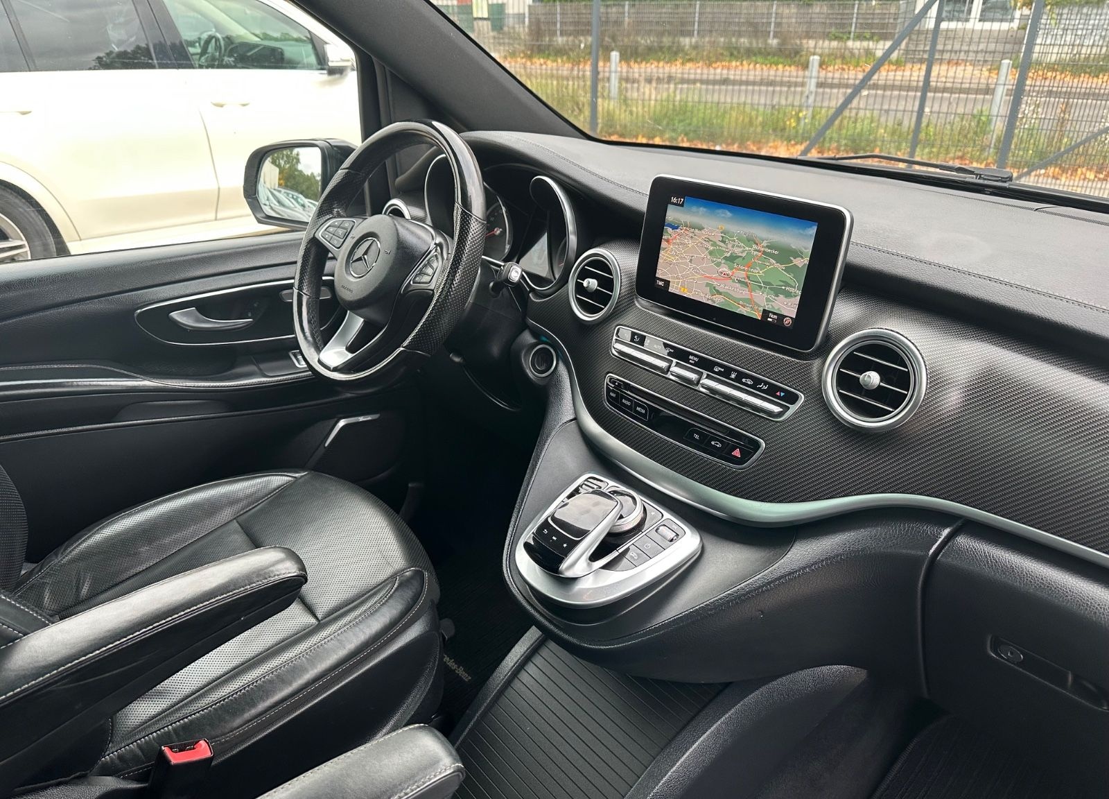 Mercedes-Benz V 250/Lang/Night/Edition/Avantgarde/AHK/Pano/AMG foto 19