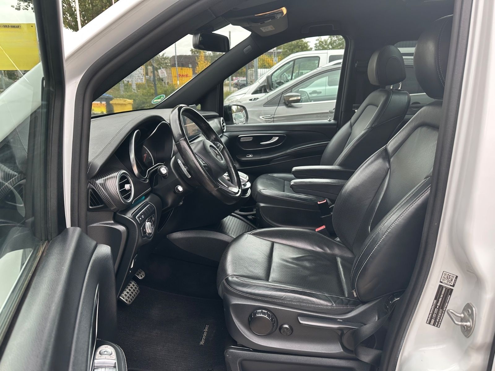 Mercedes-Benz V 250/Lang/Night/Edition/Avantgarde/AHK/Pano/AMG foto 8