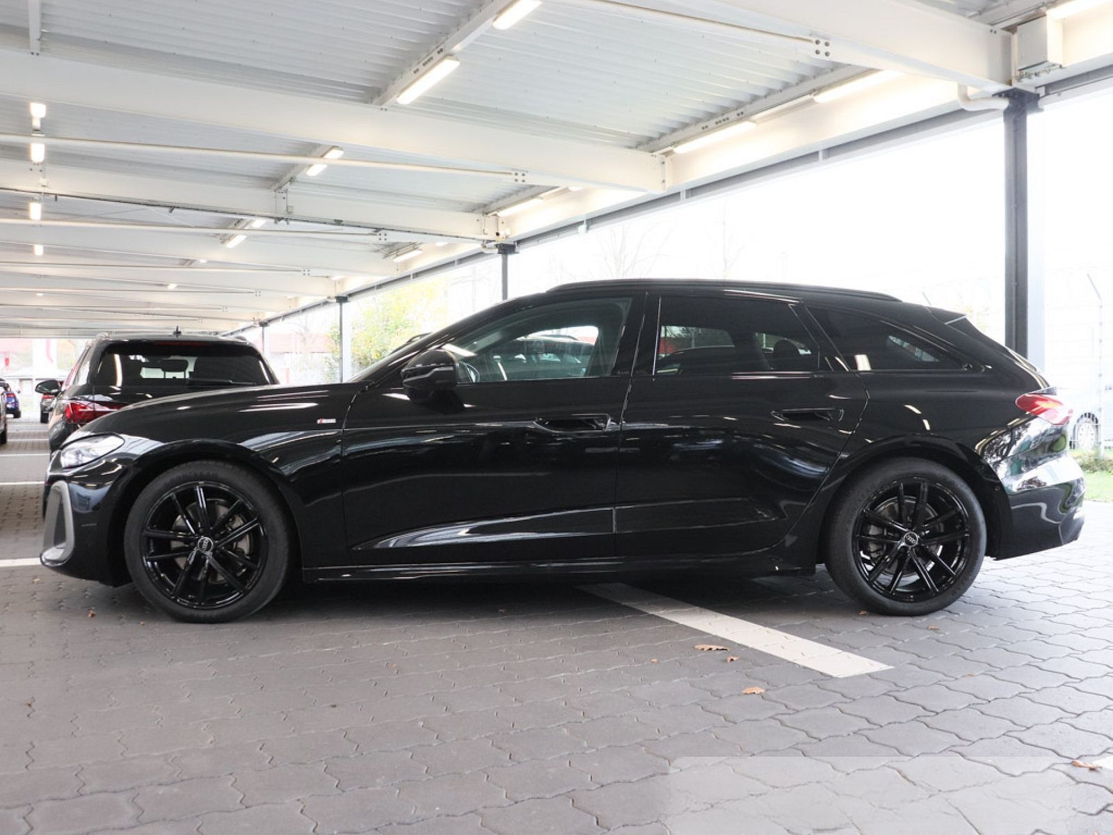 Audi A5 2.0 TFSI Avant quattro edition one S line S foto 6