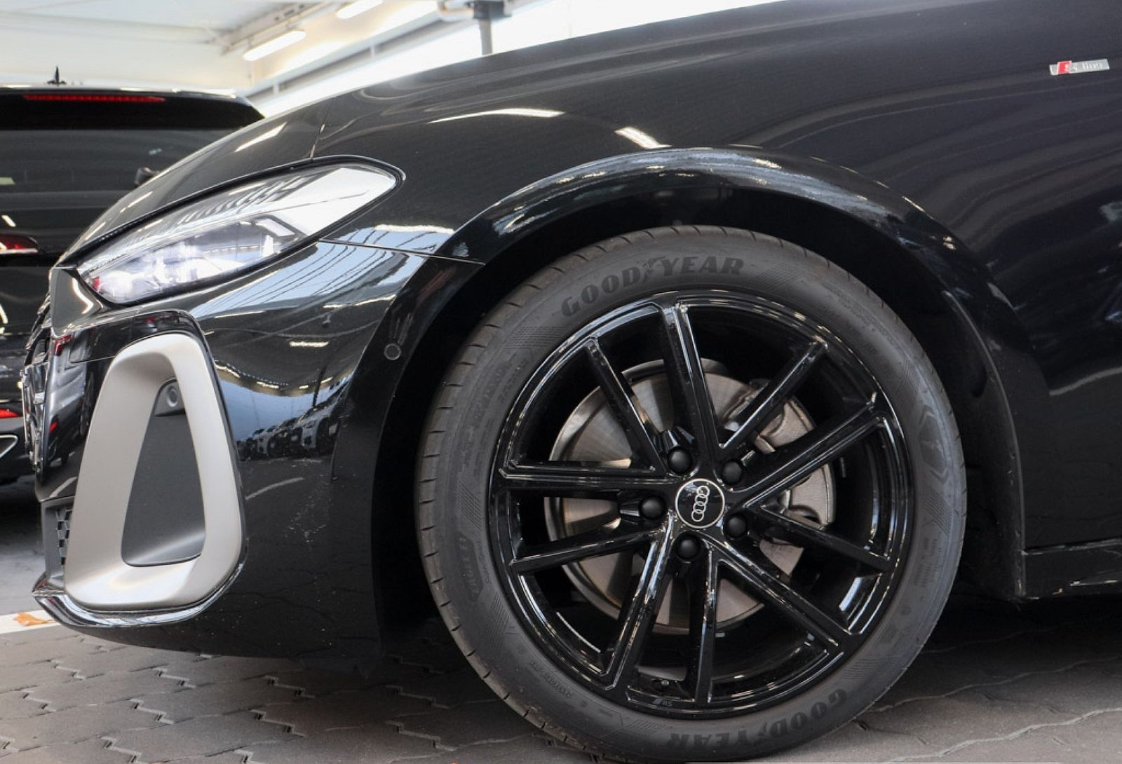 Audi A5 2.0 TFSI Avant quattro edition one S line S foto 10