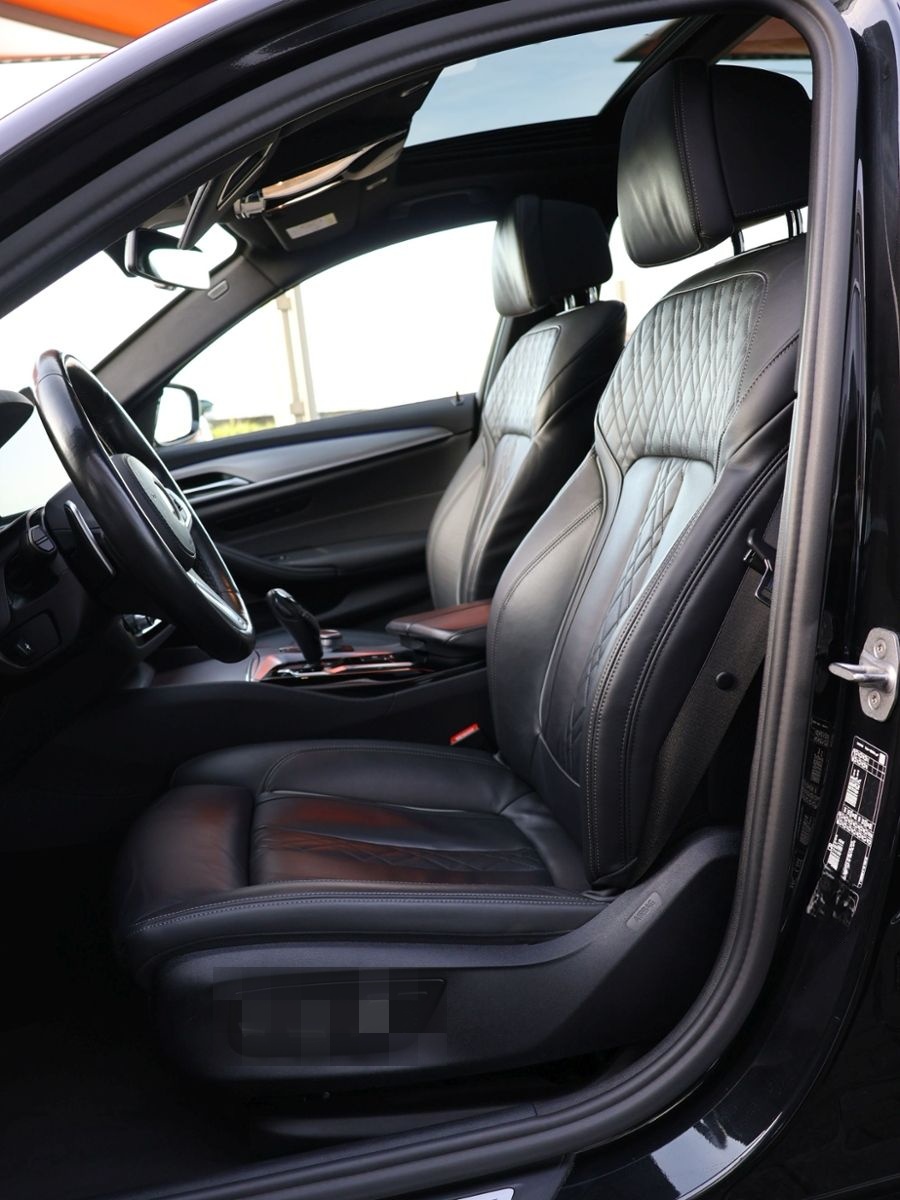 BMW 530 d xDrive M-Sport Pano Laser Memory HUD foto 24