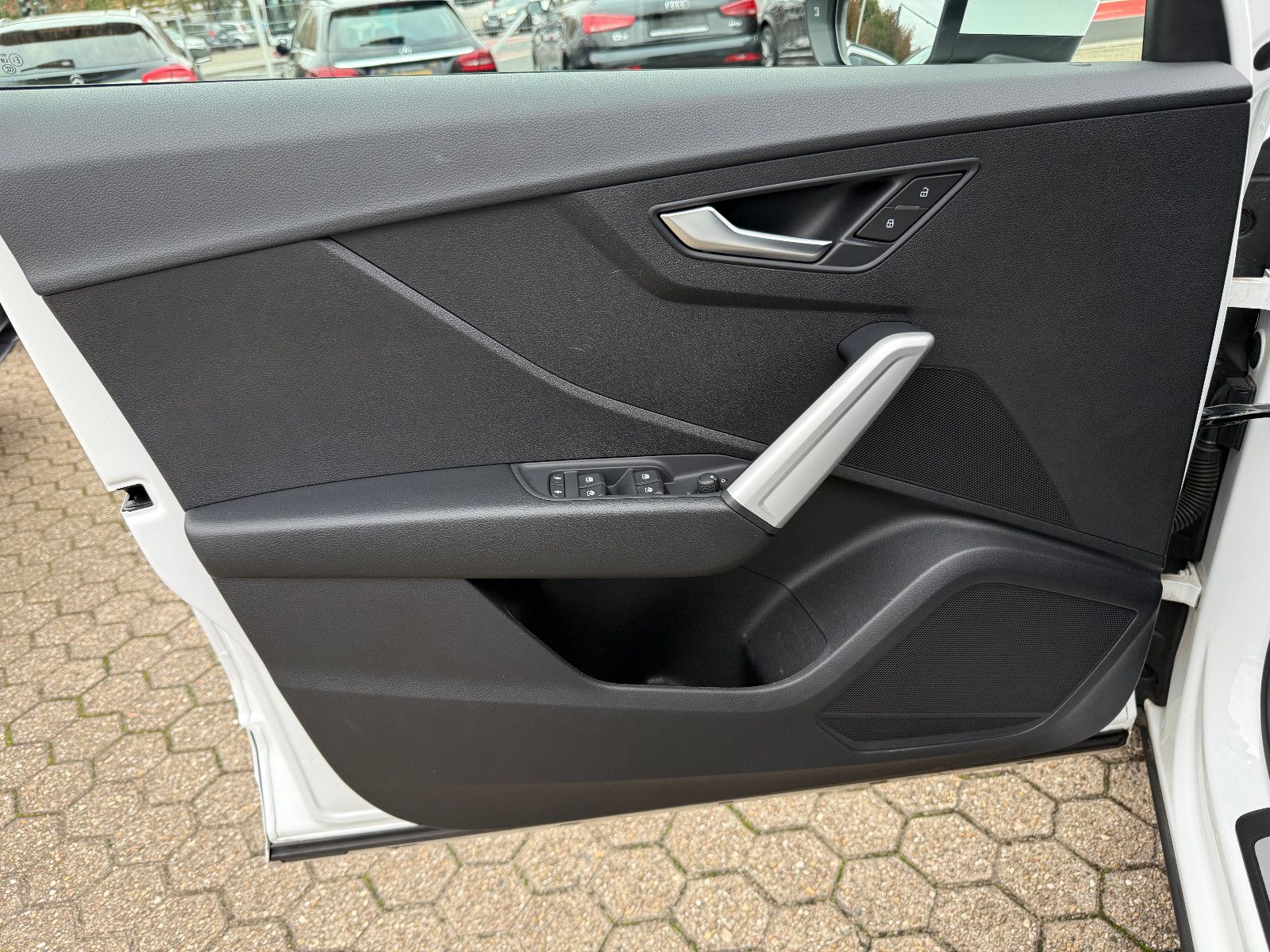 Audi Q2 35 TFSI*AHK*Tempomat*Leder*Navi* foto 11