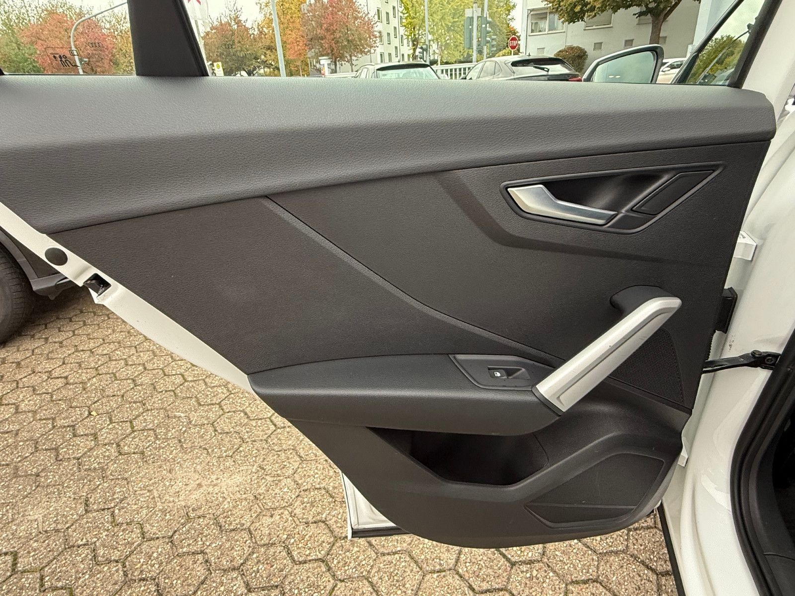 Audi Q2 35 TFSI*AHK*Tempomat*Leder*Navi* foto 18