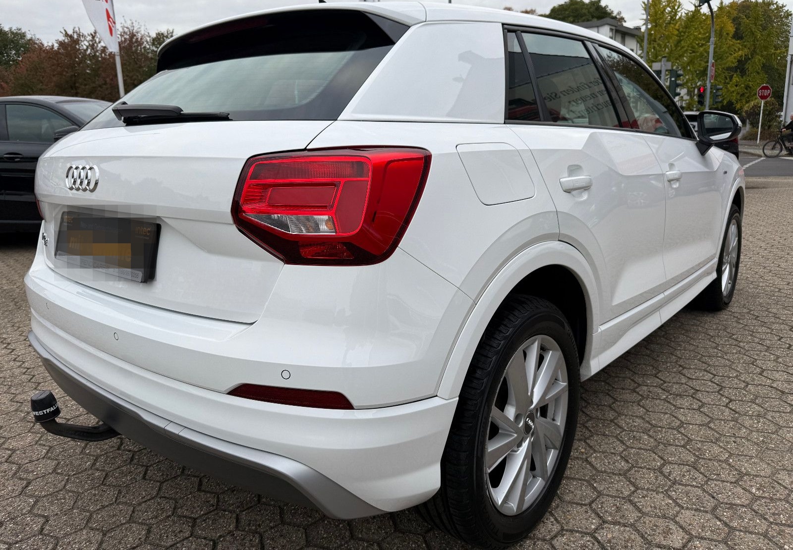 Audi Q2 35 TFSI*AHK*Tempomat*Leder*Navi* foto 5