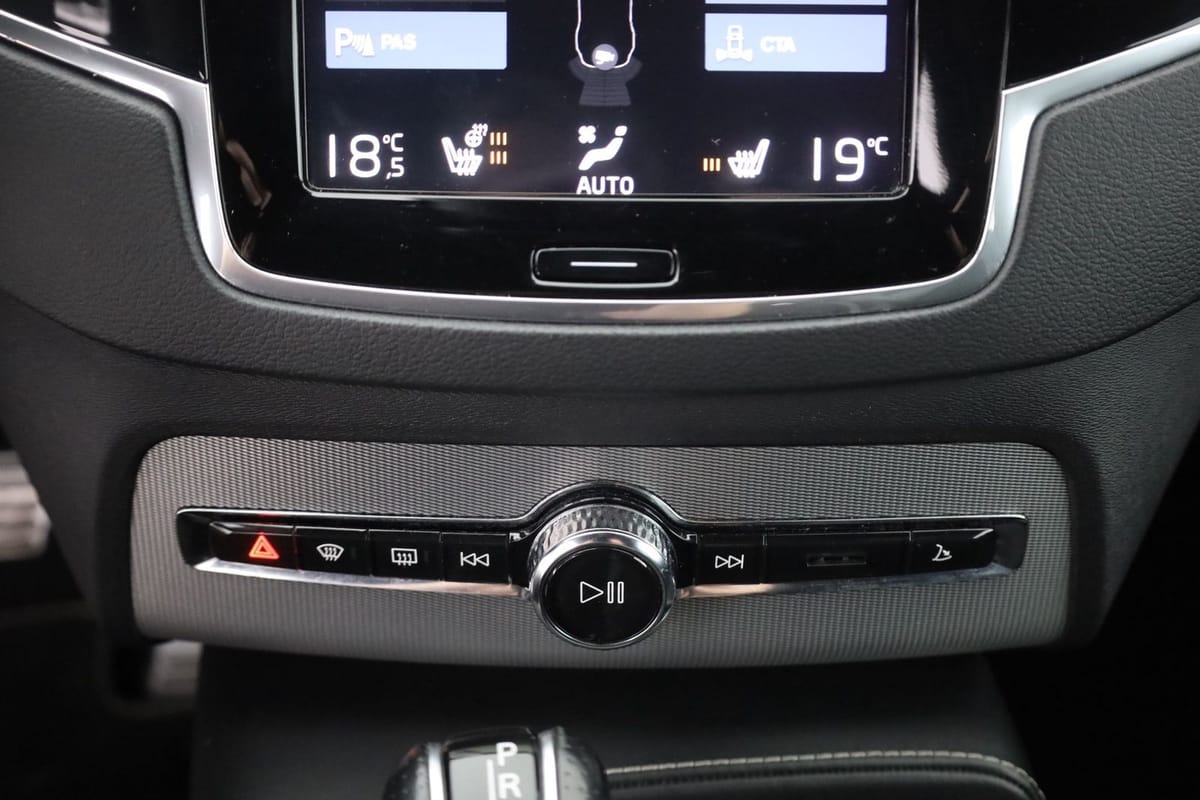 Volvo XC90 D5 R Design AWD LED 7-Sitzer ACC Kamera DAB foto 12