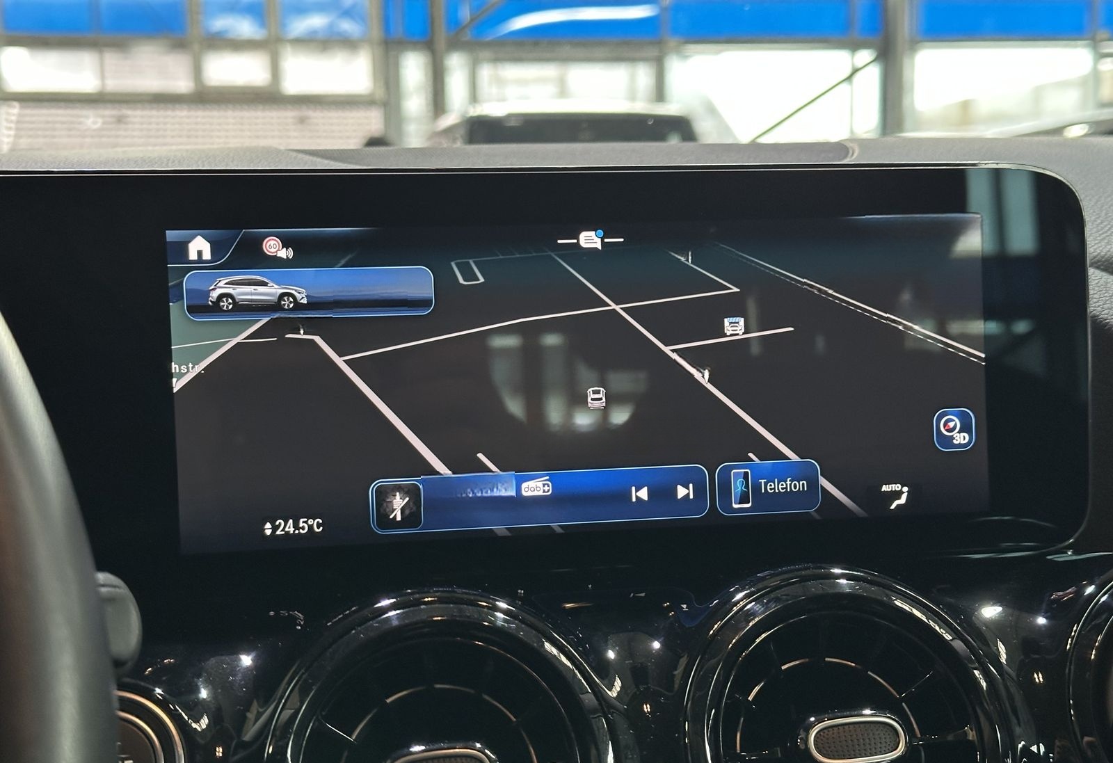 Mercedes-Benz GLA 180 Navi Distr.+ dig.Cockpit R.Cam DAB SHZ foto 20