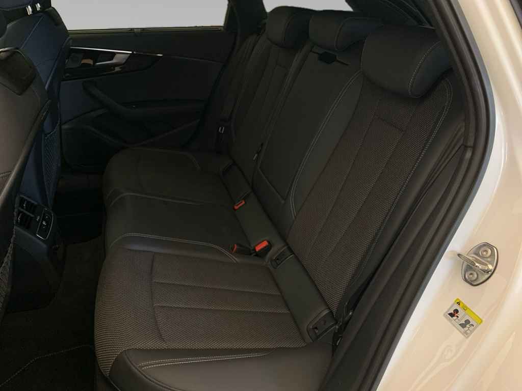 Audi A4 Avant 45 TFSI qua 2x S line *AHK*PANO*MATRIX* foto 11