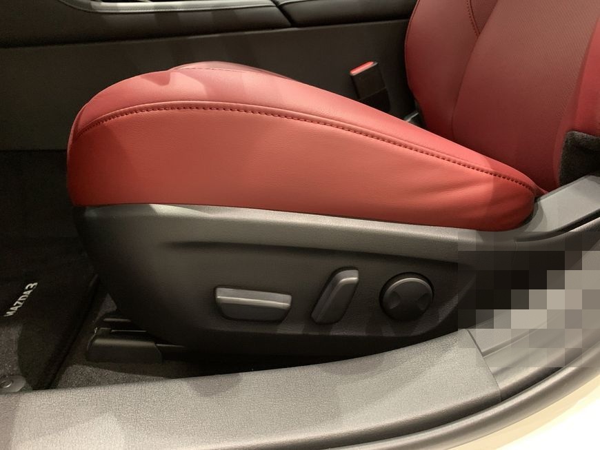 Mazda 3 e-SKYACTIV-X 186 M HYBRID Aut. TAKUMI 137 kW,  foto 17