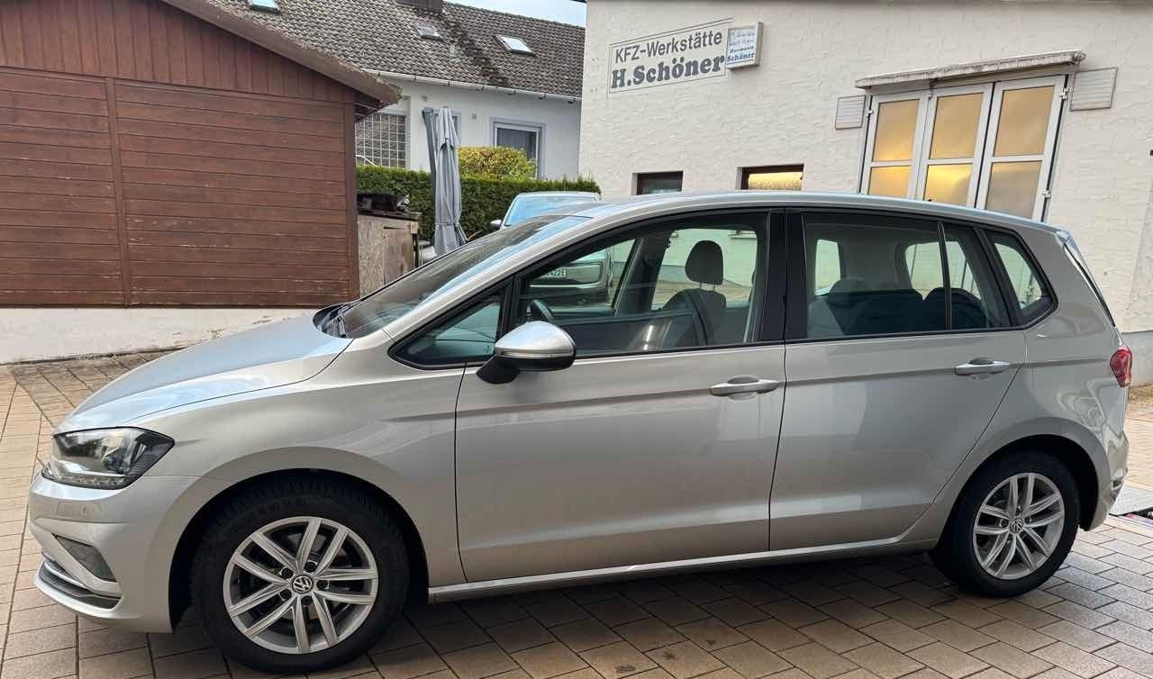 Volkswagen Golf Sportsvan Comfort SH AHK Kamera Automatic foto 2