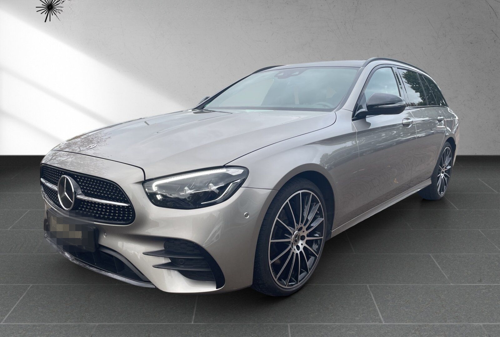 Mercedes-Benz E 220 dT 4M AMG DISTRONIC*PANORAMA*SITZKLIMA*etc foto 2