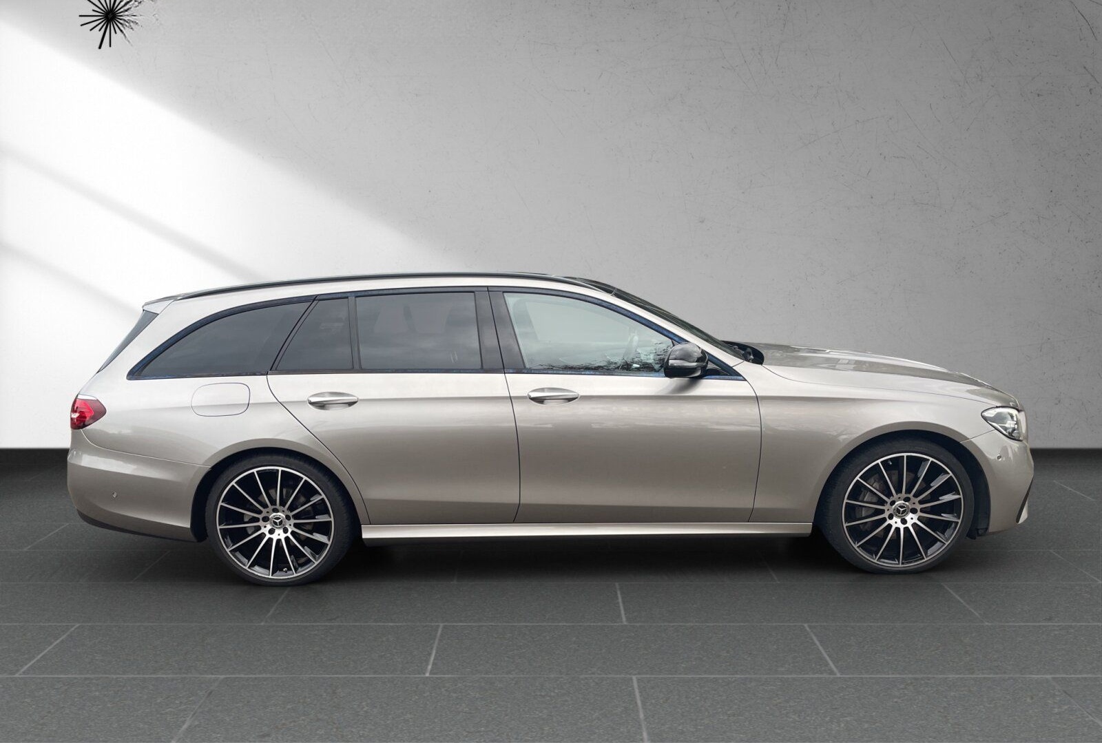 Mercedes-Benz E 220 dT 4M AMG DISTRONIC*PANORAMA*SITZKLIMA*etc foto 7