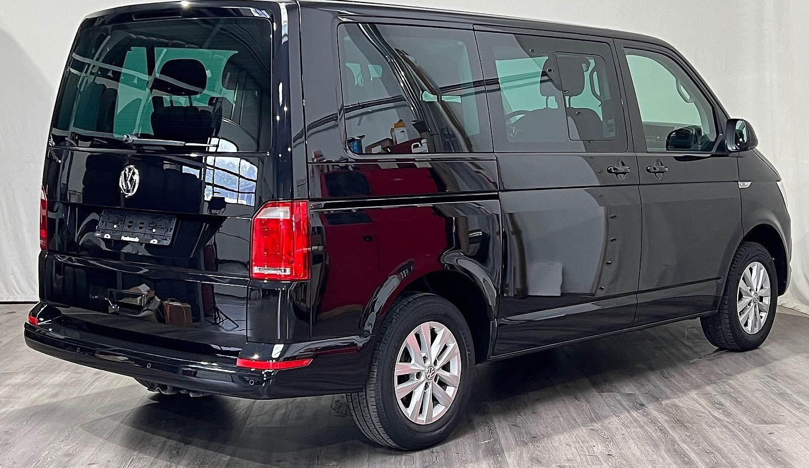 Volkswagen T6 Caravelle Comfortline 2,0 DSG NAVI 8-SITZER foto 3