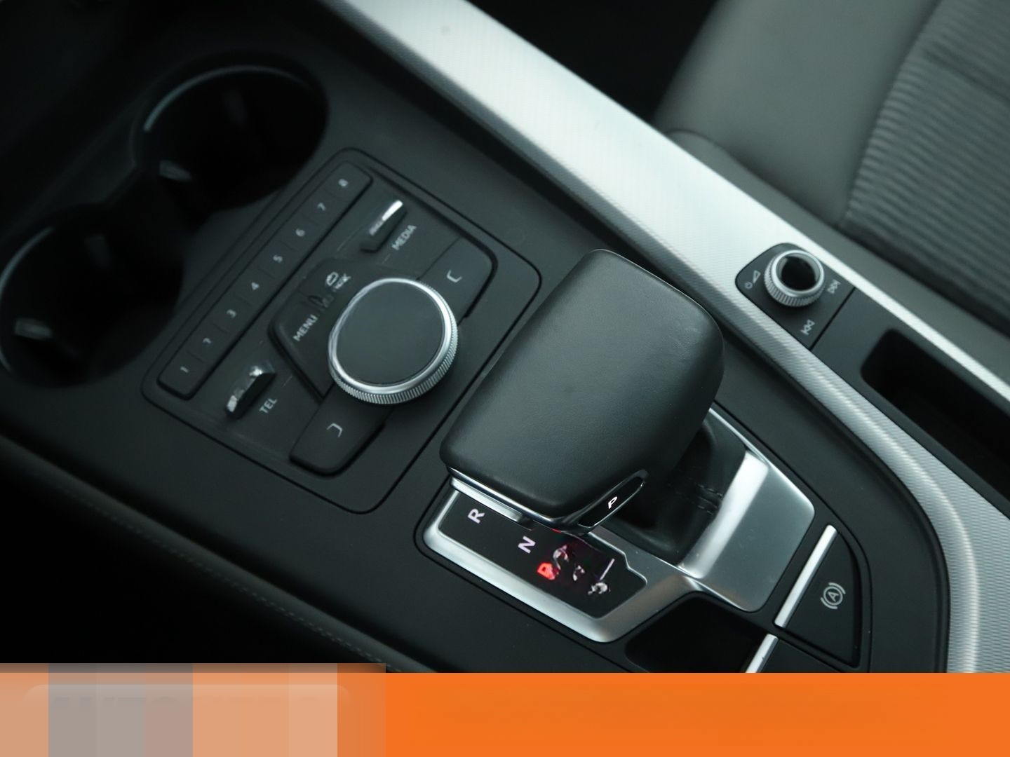 Audi A4 2.0 TFSI quattro Design Aut.*NAVI*BI-XENON* foto 17