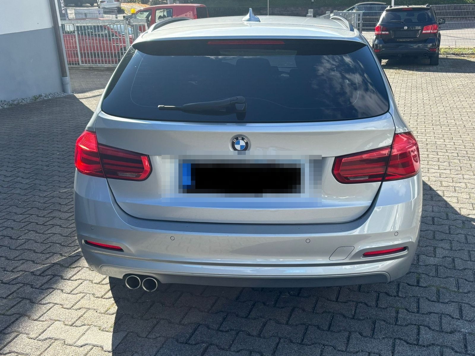 BMW 320d Touring Sport Line Automatic Spo... foto 4