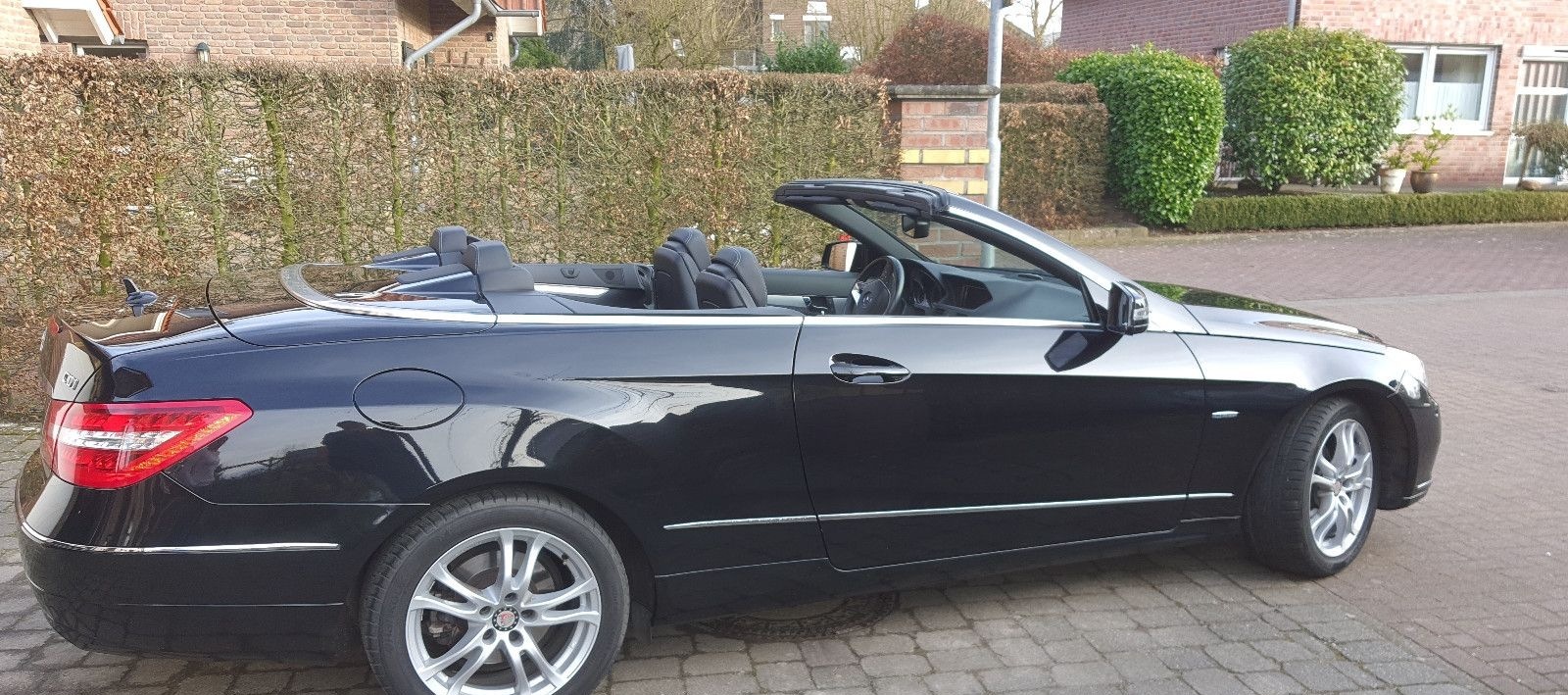 Mercedes-Benz E 220 Cabriolet *Air-Scarf* Air-Cap**  foto 5