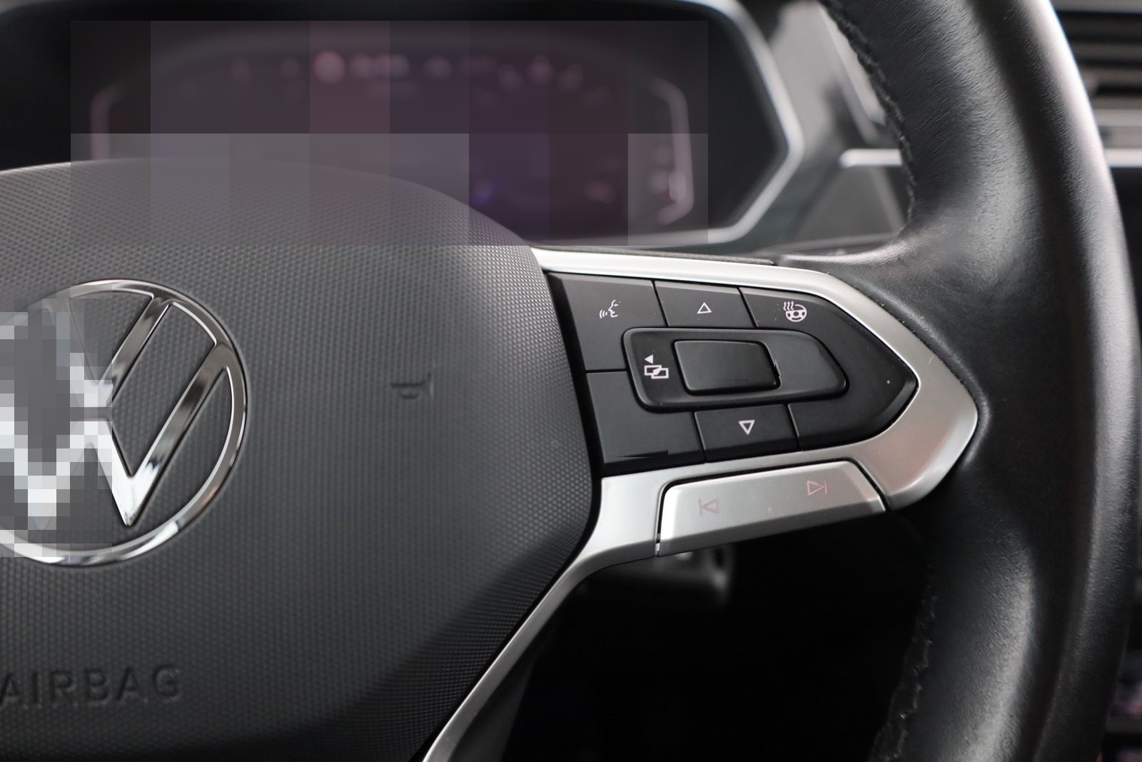 Volkswagen Tiguan 2.0 TDI 4M Elegance LED Navi ACC AHK DAB foto 17