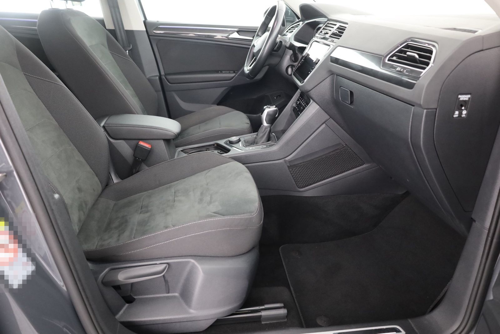 Volkswagen Tiguan 2.0 TDI 4M Elegance LED Navi ACC AHK DAB foto 24