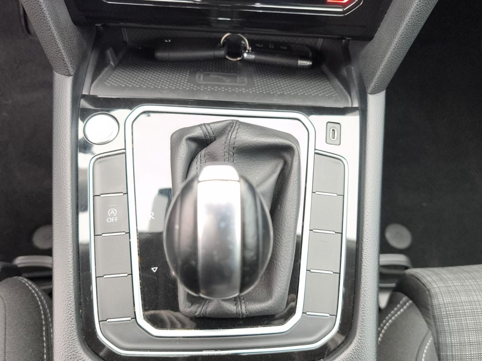 Volkswagen Passat Variant Business/AHK/LED/ACC/RFK foto 21