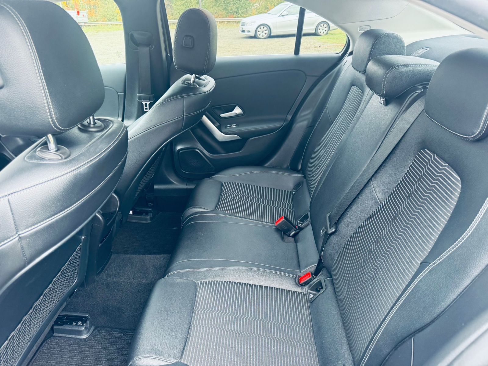 Mercedes-Benz A250 e Edition 19 Limousine foto 9