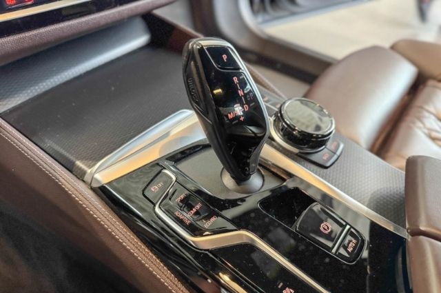 BMW 540 d xDrive Limousine M Sport LED+SHZ+AHK foto 12