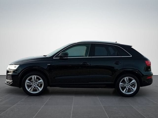 Audi Q3 2.0 TFSI quattro S tronic design foto 3
