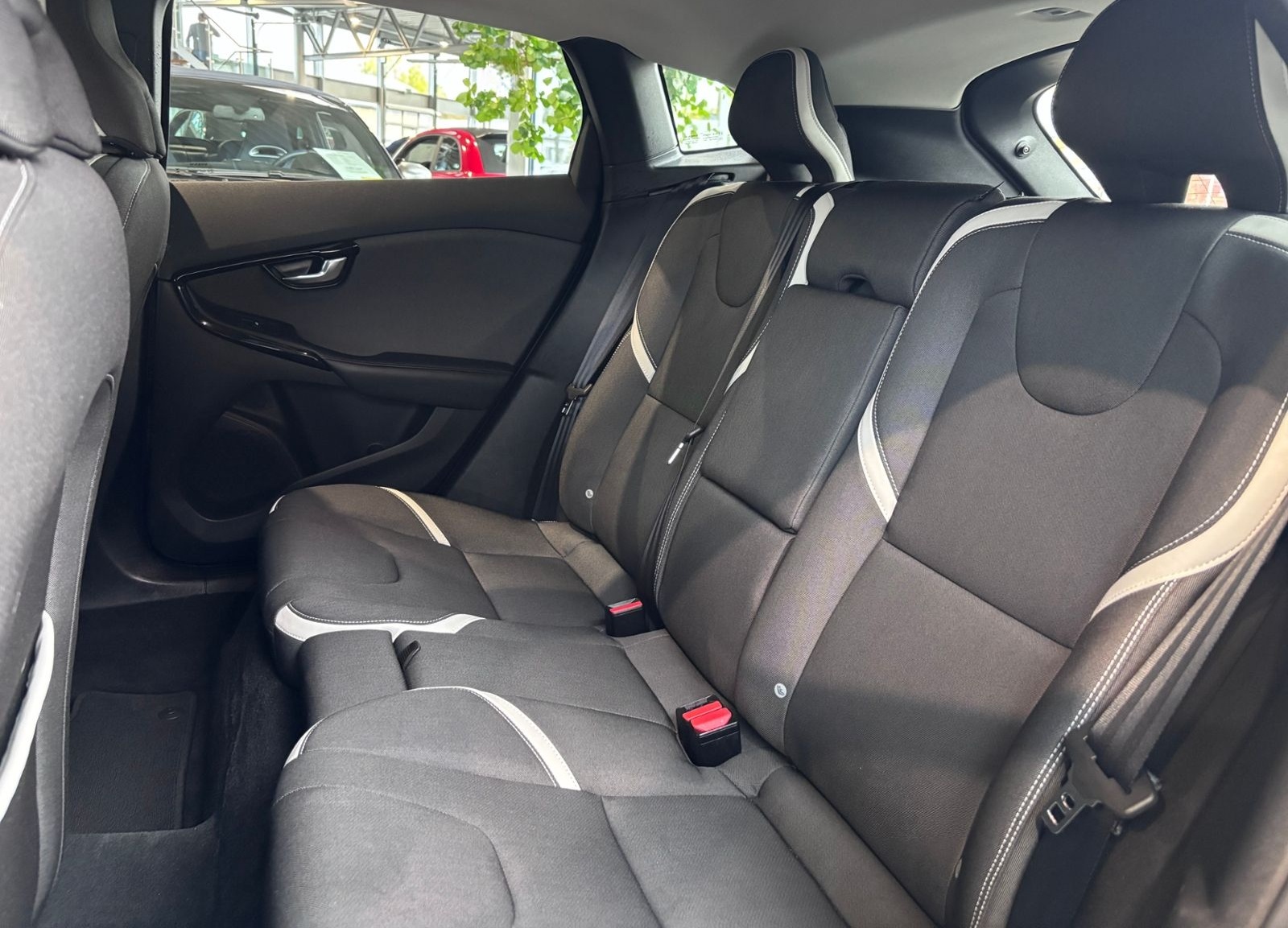 Volvo V40 Cross Country Momentum LED NAVI ALU foto 12