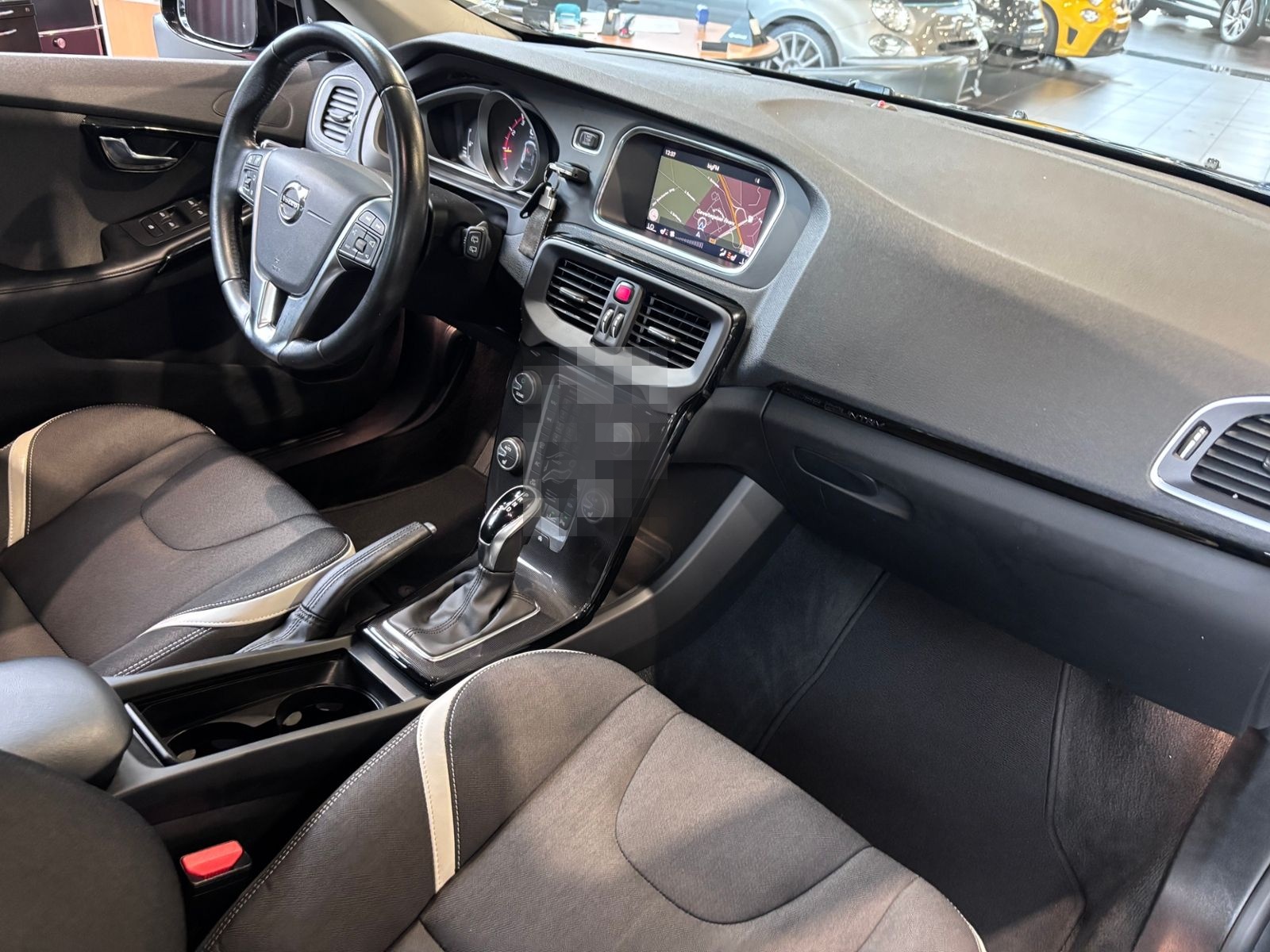 Volvo V40 Cross Country Momentum LED NAVI ALU foto 19