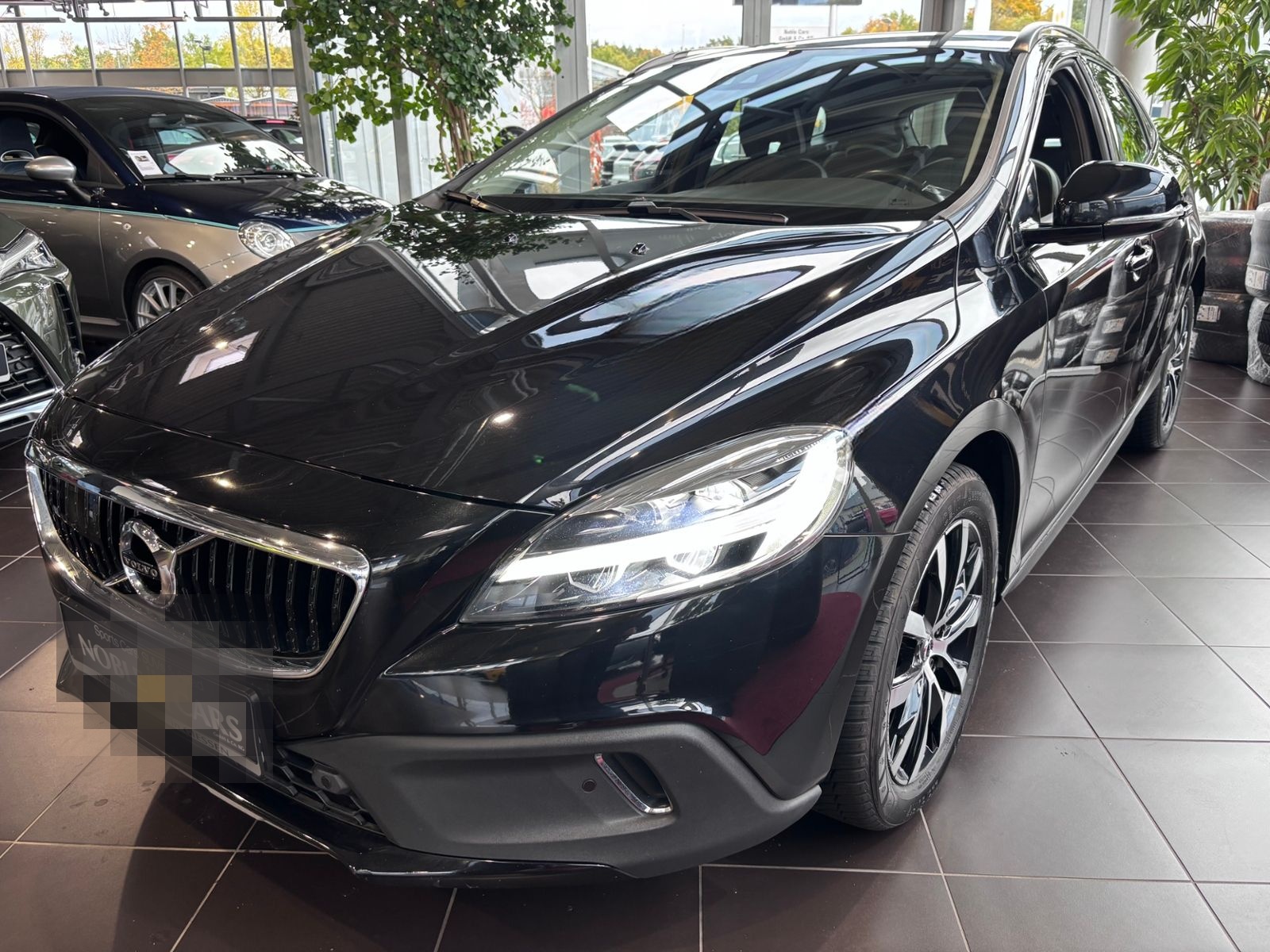 Volvo V40 Cross Country Momentum LED NAVI ALU foto 3