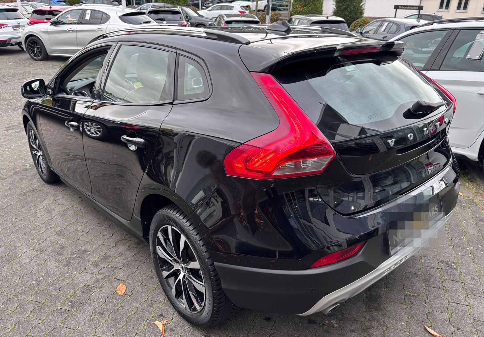 Volvo V40 Cross Country Momentum LED NAVI ALU foto 25