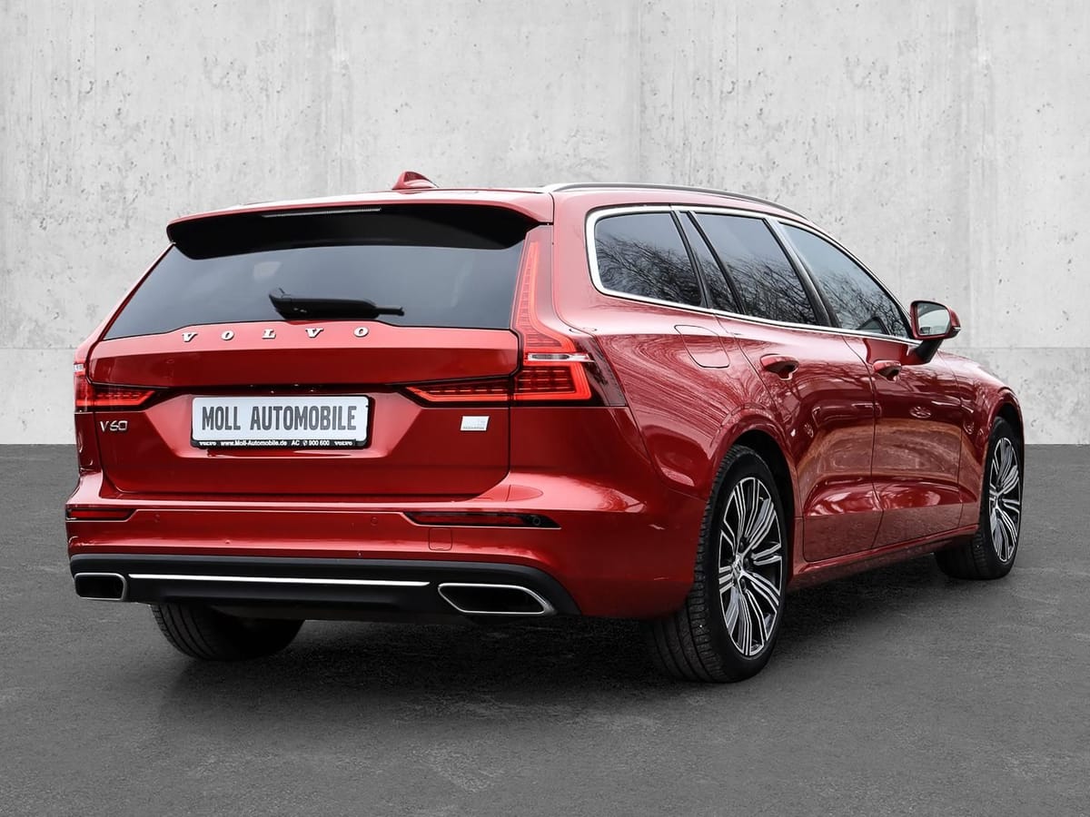 Volvo V60 Kombi Core Recharge Plug-In Hybrid AWD T6 Tw foto 2