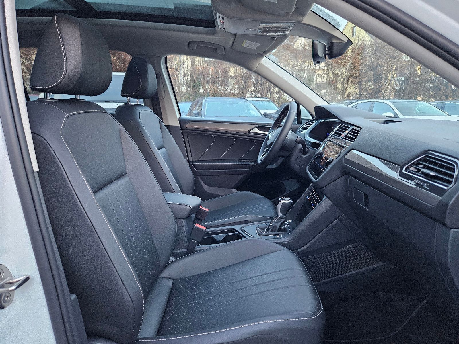 Volkswagen Tiguan Allspace 2.0 TSI Automatik Leder Kamera foto 13