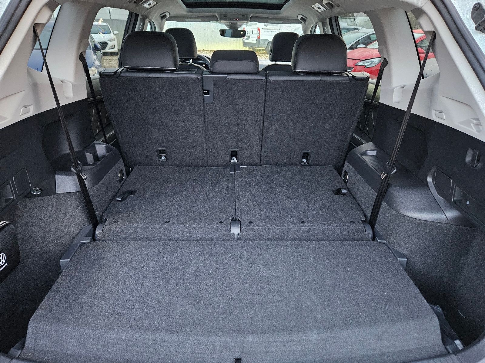 Volkswagen Tiguan Allspace 2.0 TSI Automatik Leder Kamera foto 15