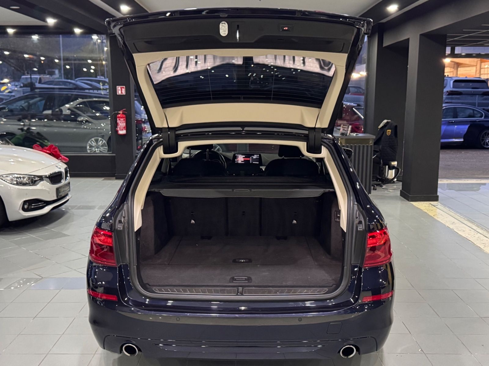 BMW 520d G31 Automatik *KLIMA*PDC*AHK* Touchscreen* foto 15