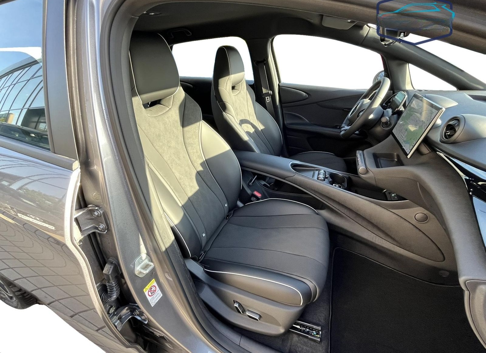 BYD Dolphin Surf Comfort ALLWETTER 150 kW (204 PS... foto 18