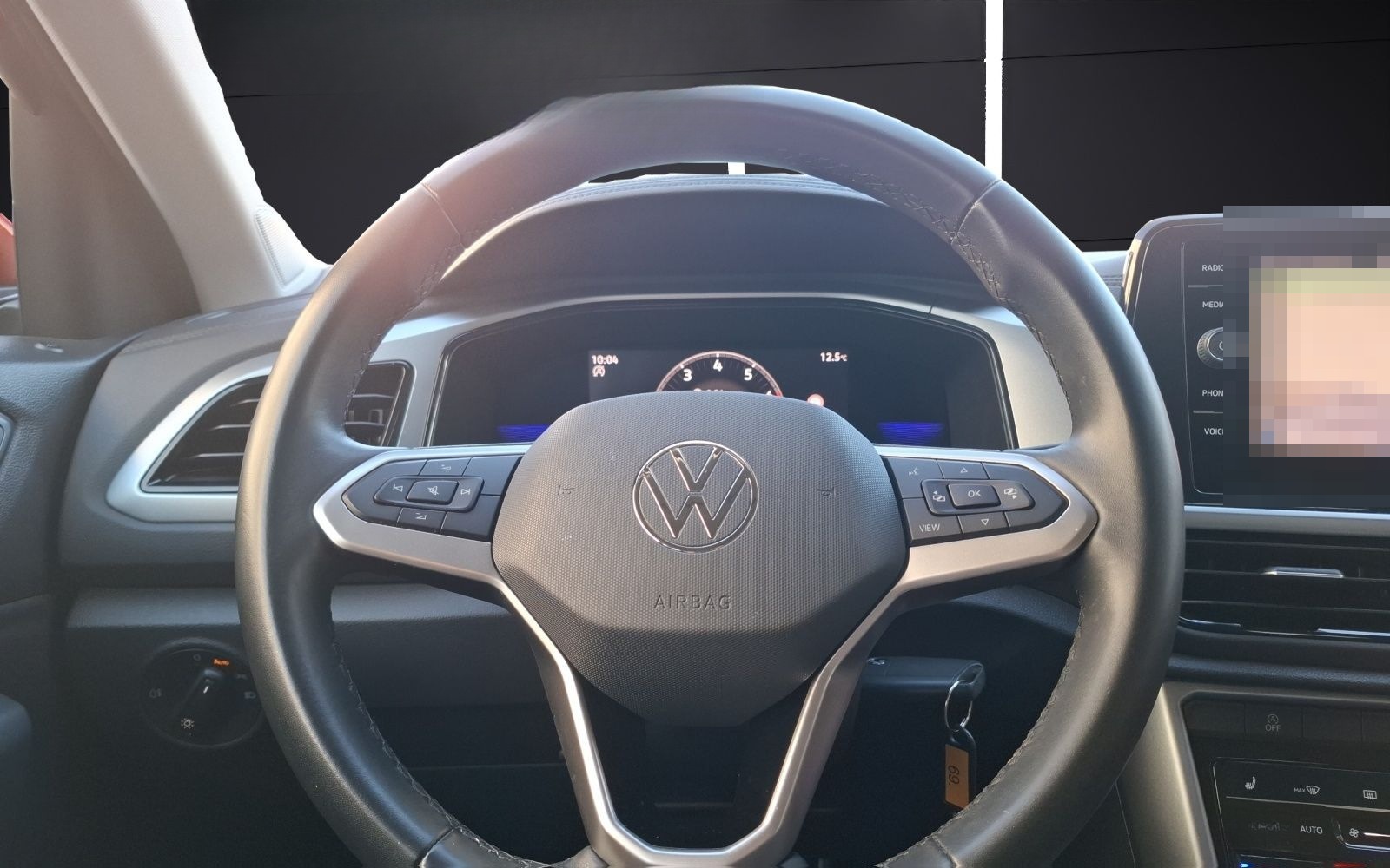 Volkswagen T-Roc TSI Life LED Navi AID Park-Assoist SH foto 17