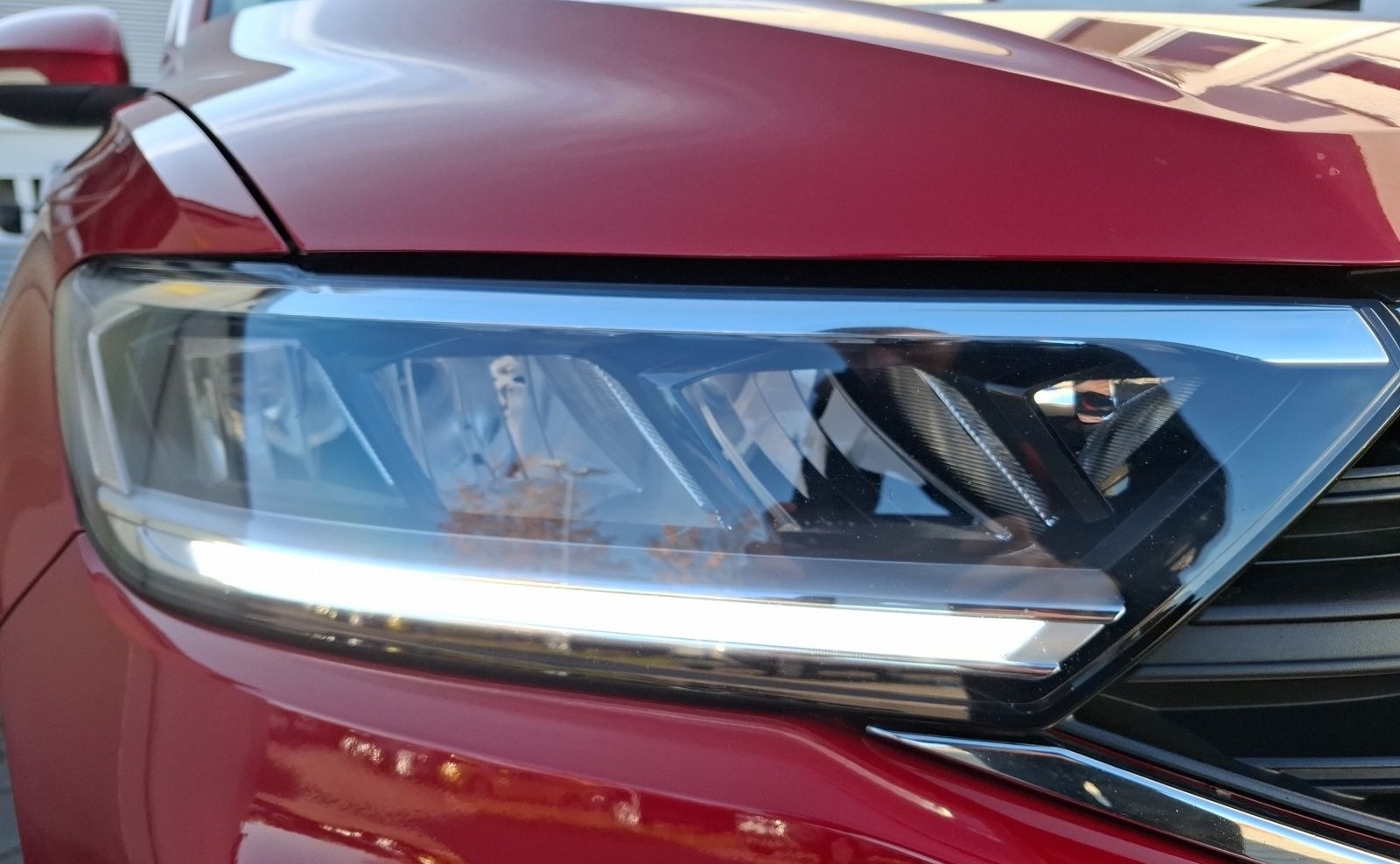 Volkswagen T-Roc TSI Life LED Navi AID Park-Assoist SH foto 23