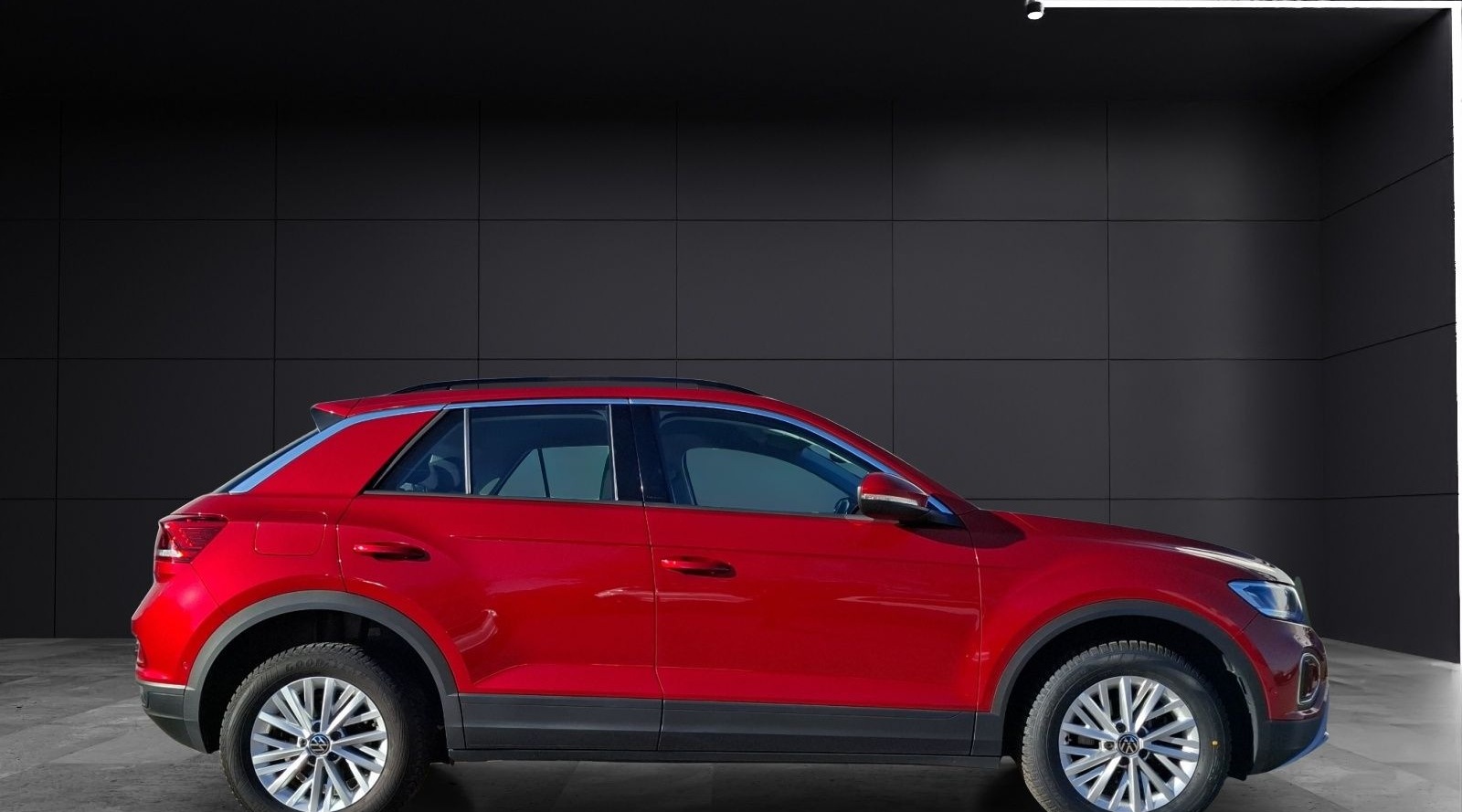 Volkswagen T-Roc TSI Life LED Navi AID Park-Assoist SH foto 6