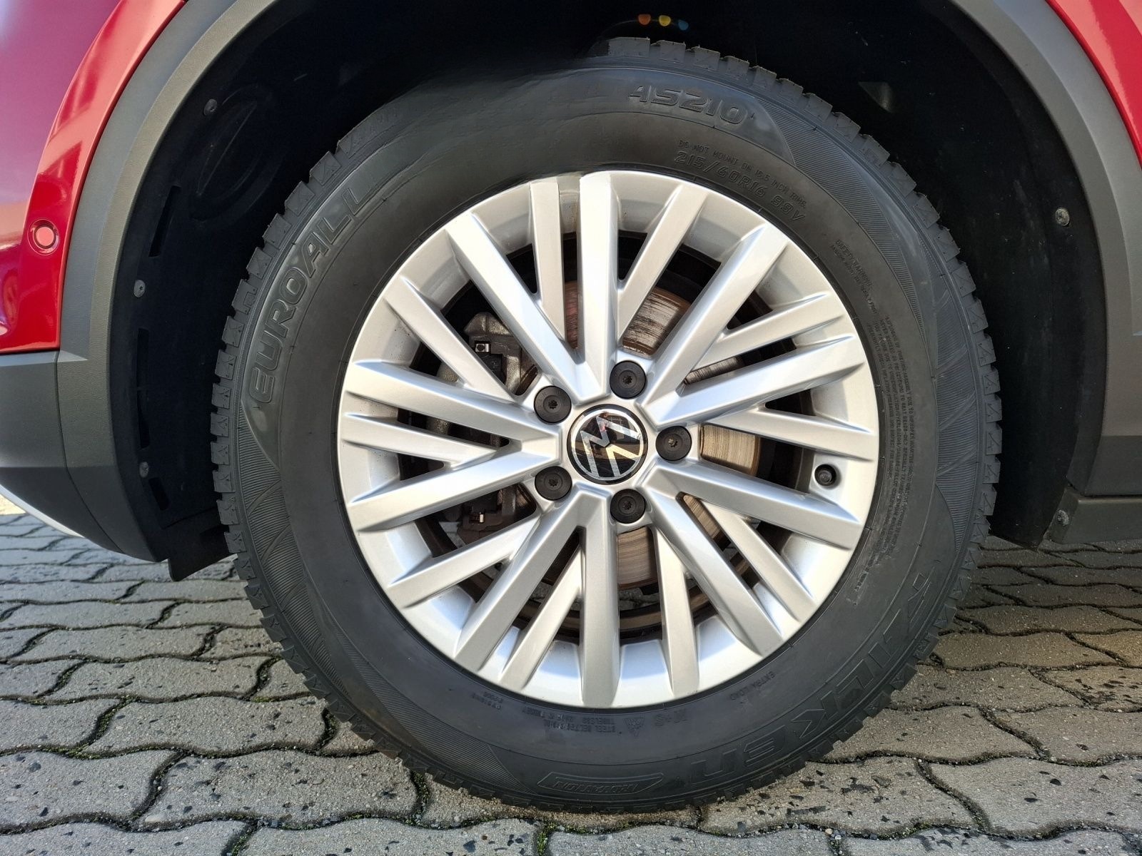 Volkswagen T-Roc TSI Life LED Navi AID Park-Assoist SH foto 9
