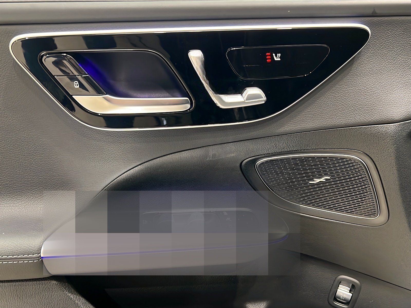Mercedes-Benz C 200 d AMG+LED+NIGHT+Pano+Memo+Ambi+TotW+360° foto 13