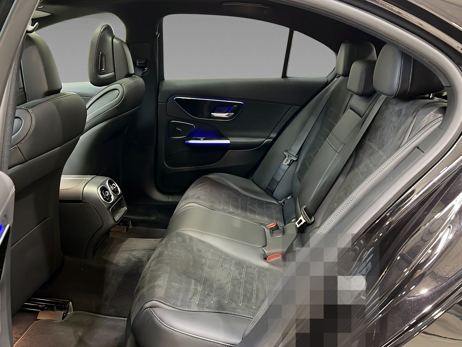 Mercedes-Benz C 200 d AMG+LED+NIGHT+Pano+Memo+Ambi+TotW+360° foto 9
