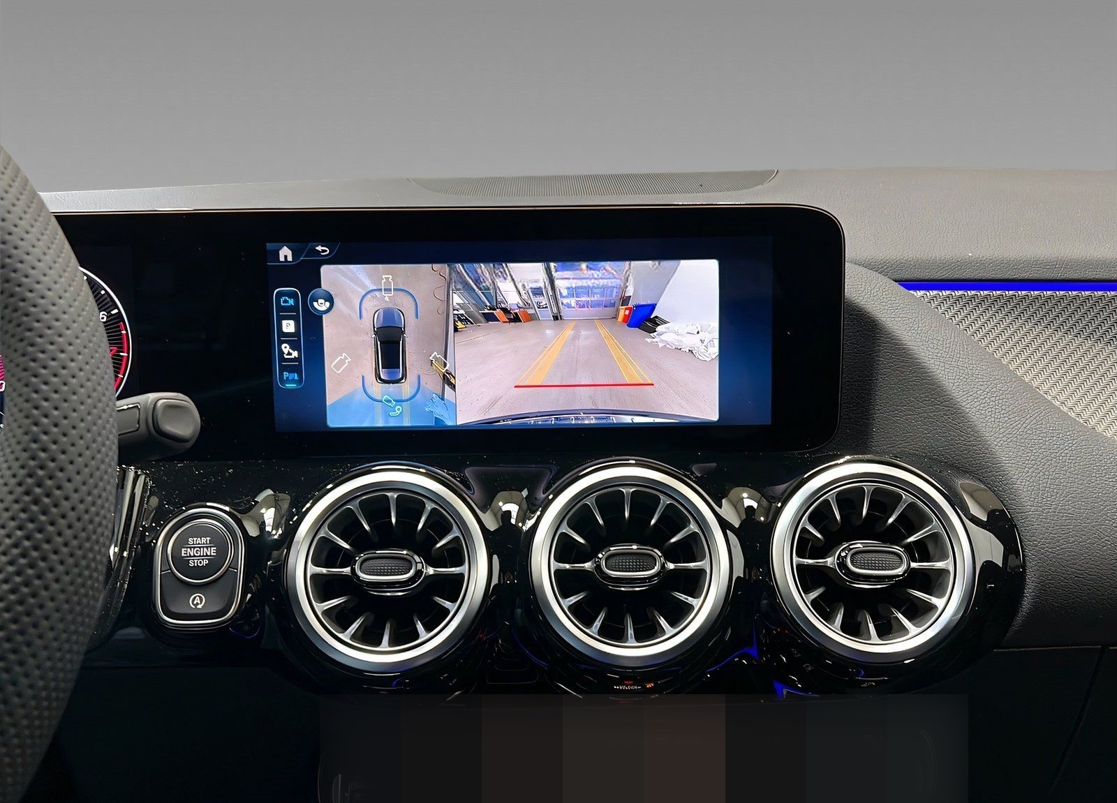 Mercedes-Benz GLA 200 AMG+LED+Ambiente+CarPlay+TotW+AHK+360° foto 12
