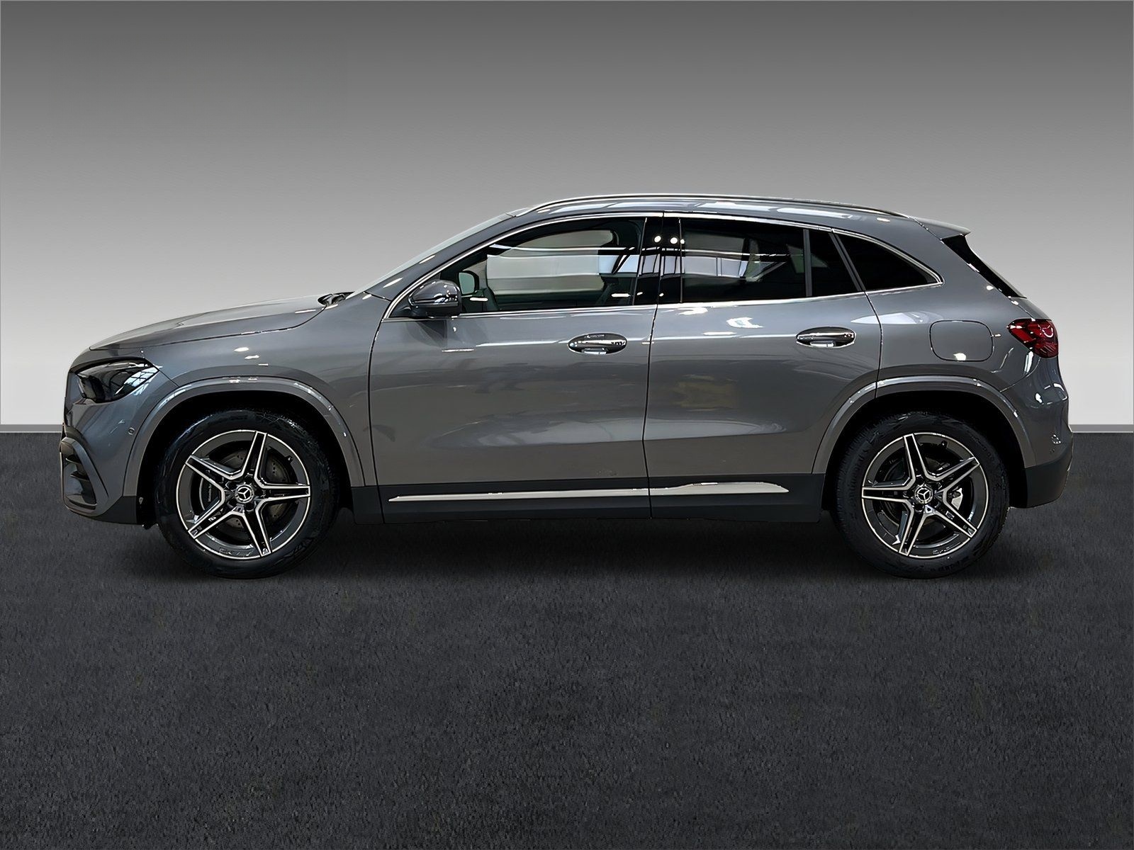 Mercedes-Benz GLA 200 AMG+LED+Ambiente+CarPlay+TotW+AHK+360° foto 4