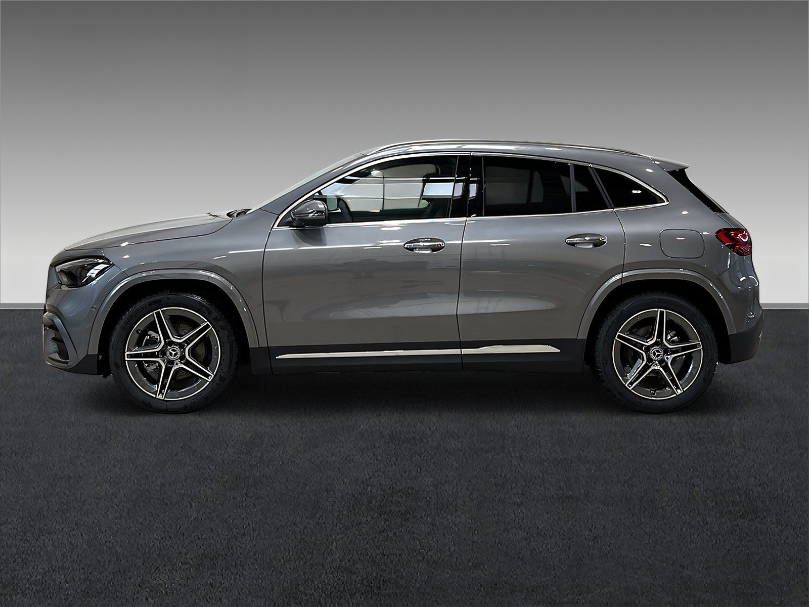 Mercedes-Benz GLA 200 AMG+LED+Ambiente+CarPlay+TotW+AHK+360° foto 4