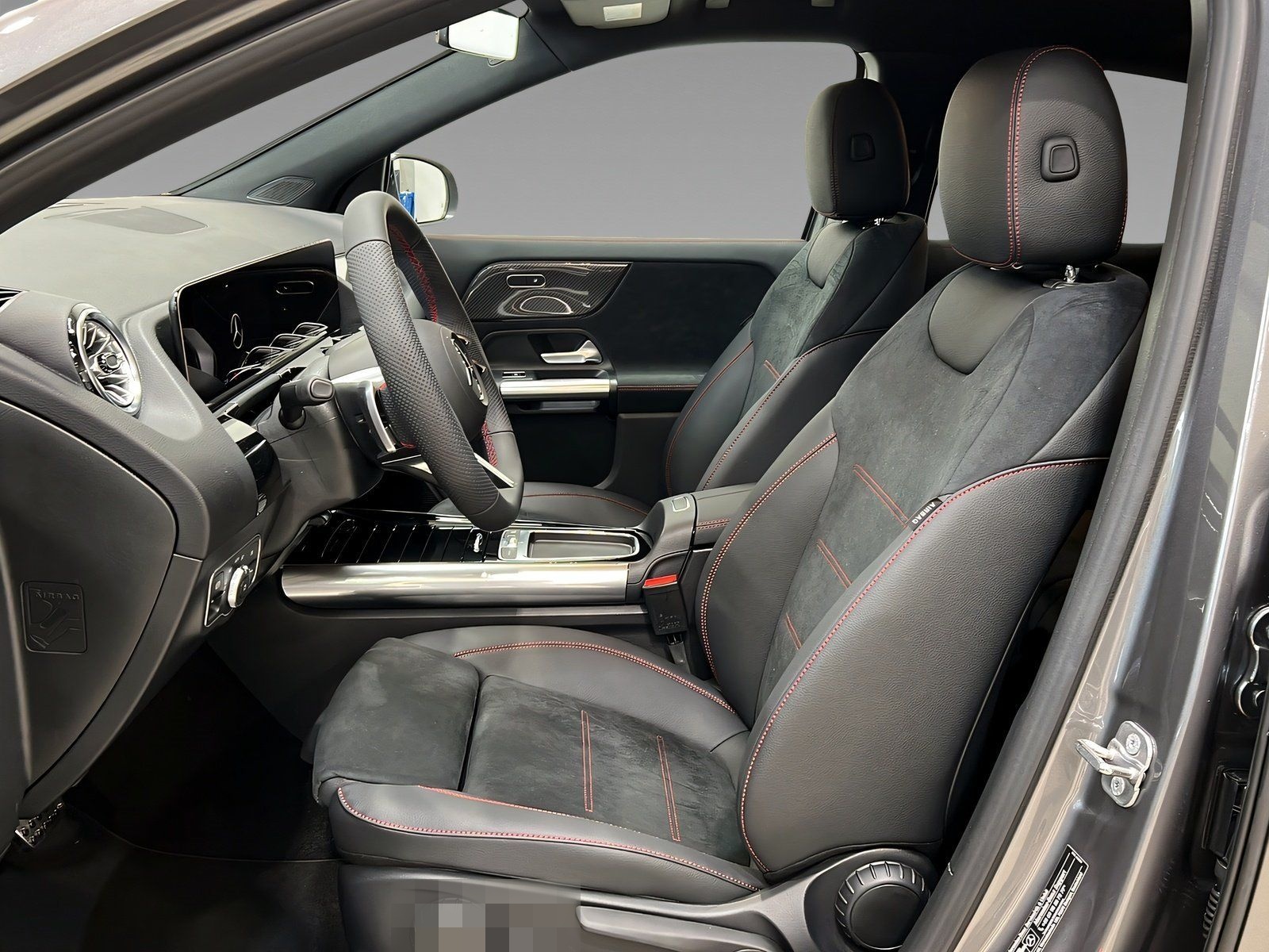 Mercedes-Benz GLA 200 AMG+LED+Ambiente+CarPlay+TotW+AHK+360° foto 8