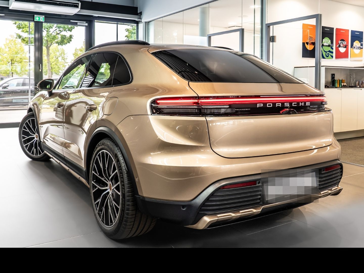 Porsche Macan 4 FnW-Goldbronze Burmester Matrix Luft foto 3