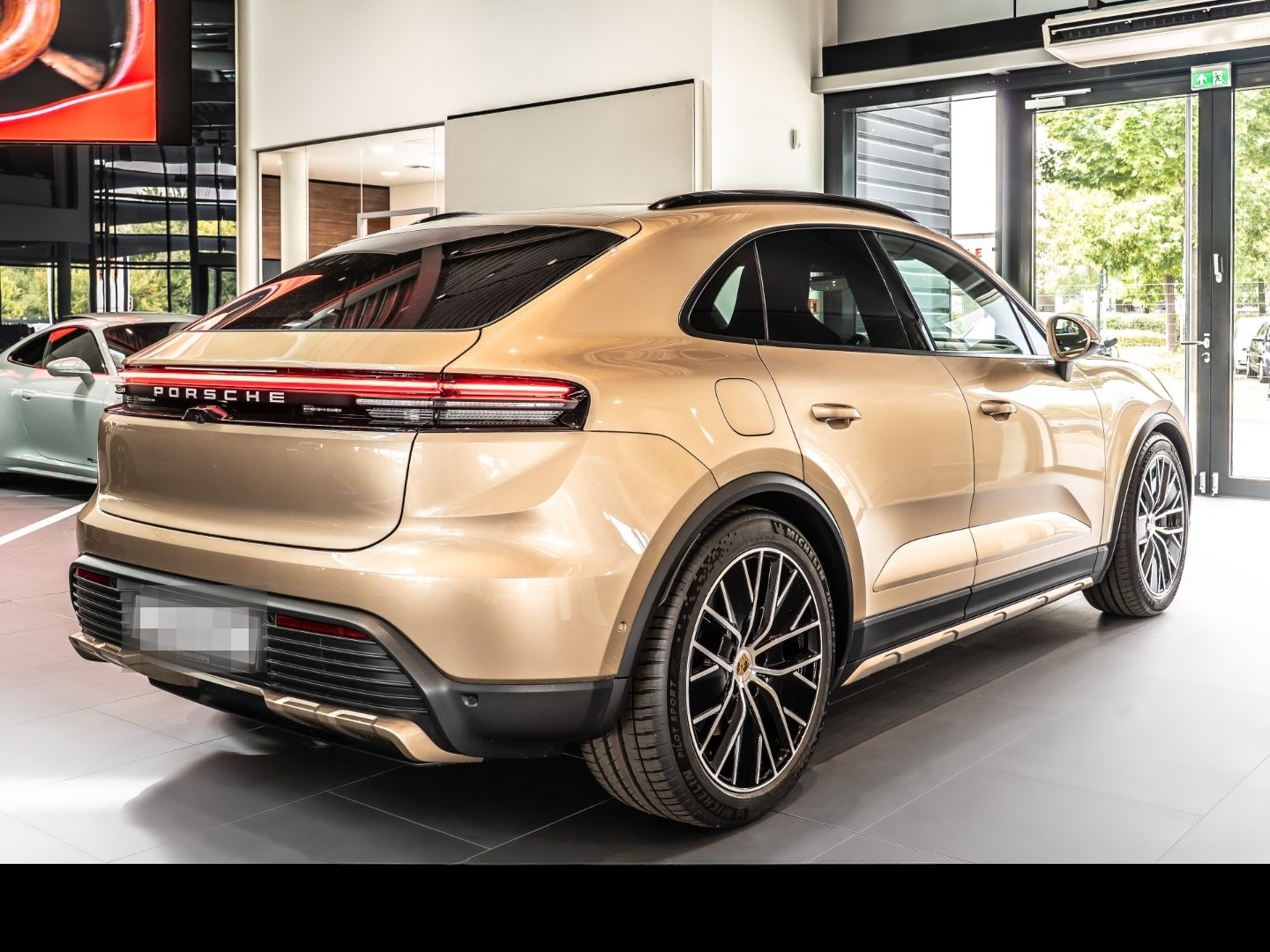Porsche Macan 4 FnW-Goldbronze Burmester Matrix Luft foto 6