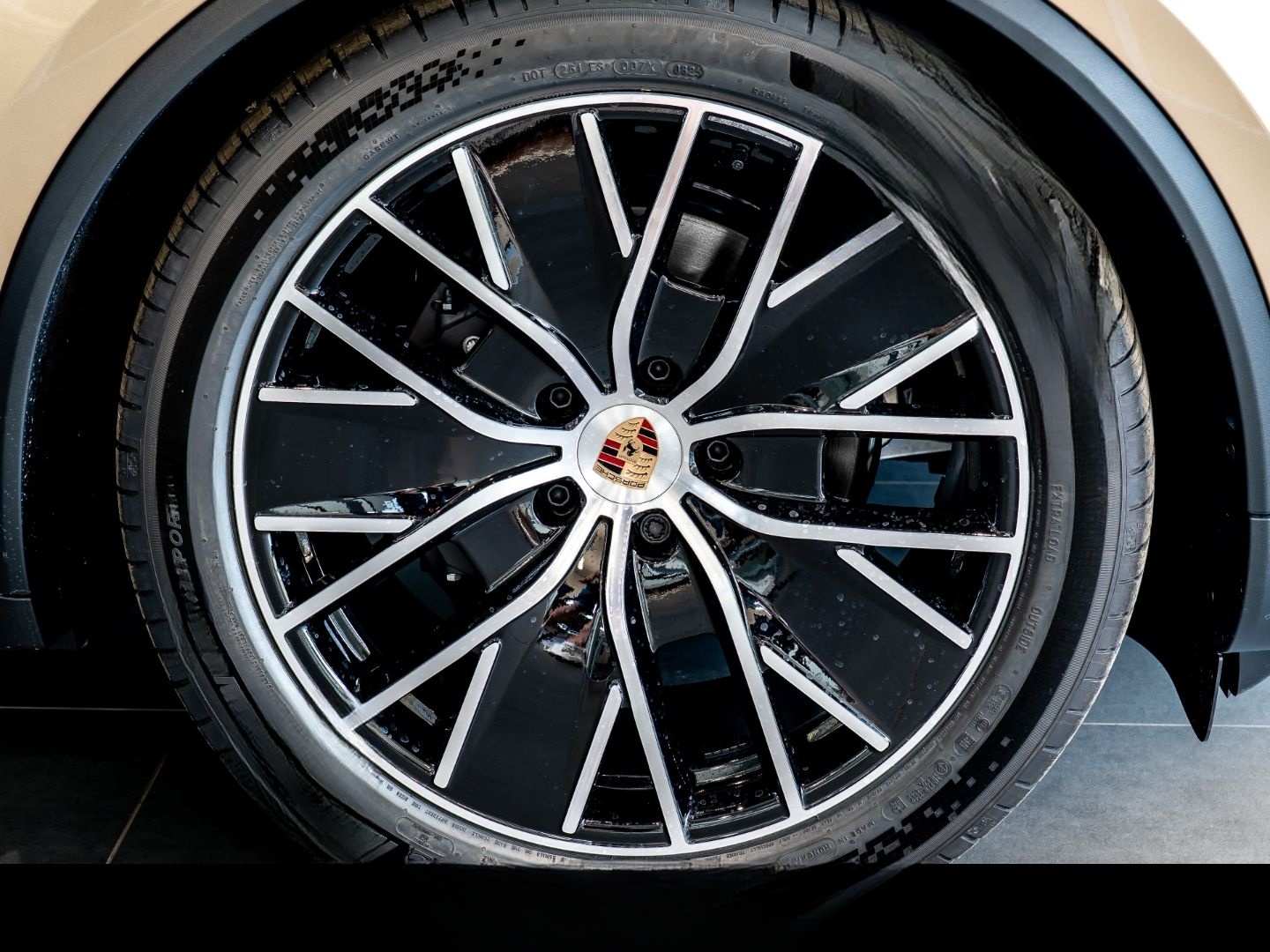 Porsche Macan 4 FnW-Goldbronze Burmester Matrix Luft foto 10